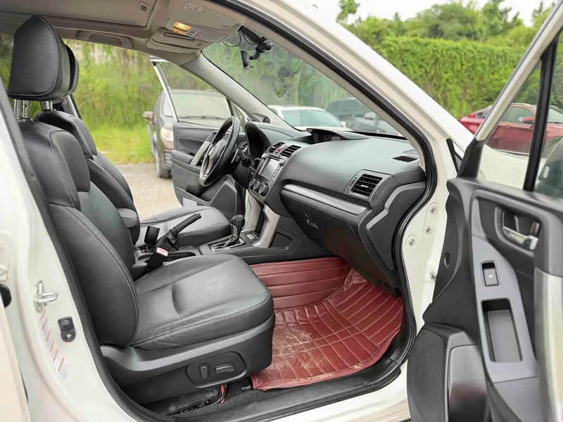 Subaru Forester — фото 9