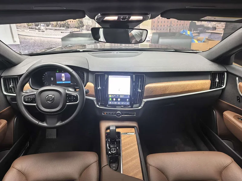 Volvo S90 — фото 11