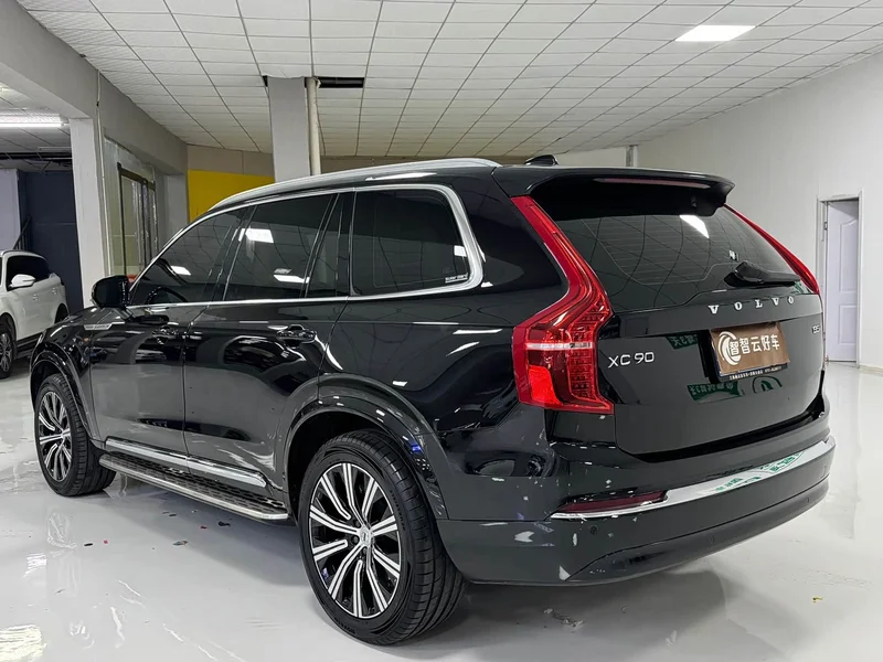 Volvo XC90 — фото 7