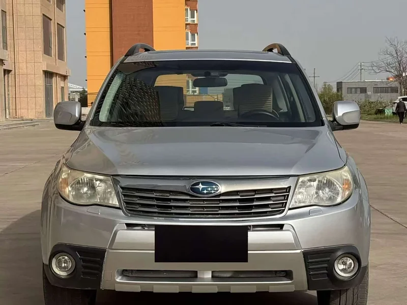 Subaru Forester — фото 1