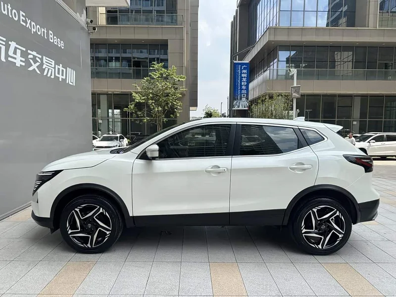 Nissan Qashqai — фото 3