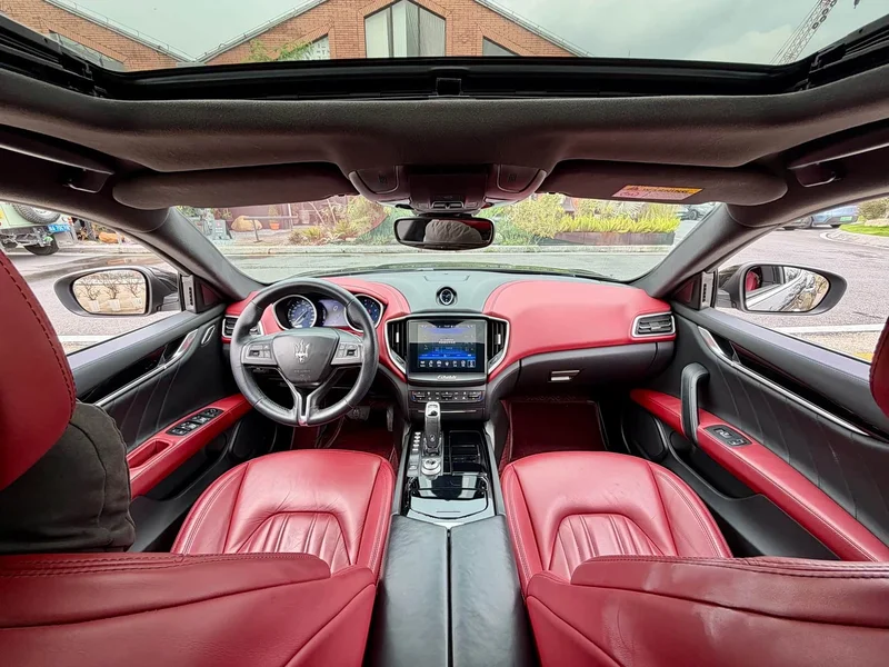 Maserati Ghibli — фото 13