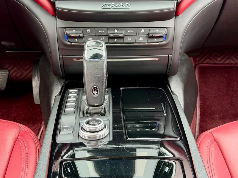 Maserati Ghibli — фото 16