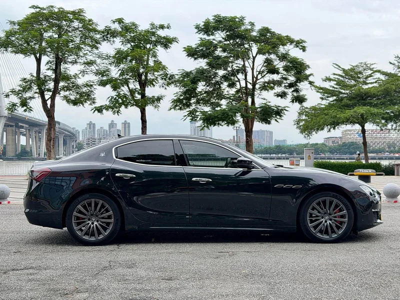 Maserati Ghibli — фото 6