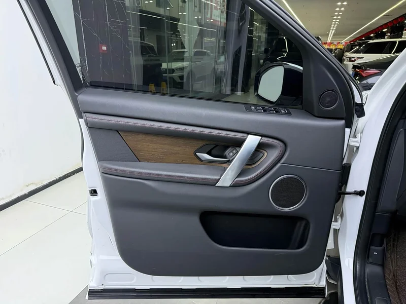 Land Rover Discovery — фото 14