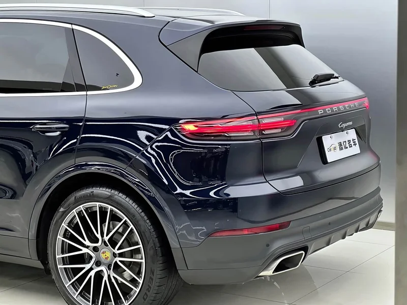 Porsche Cayenne — фото 7