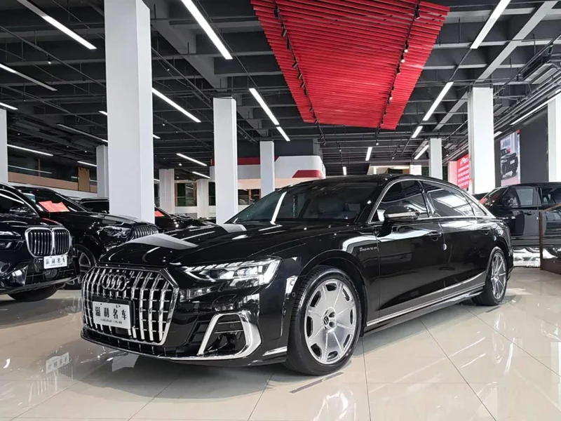 Audi A8 — фото 5