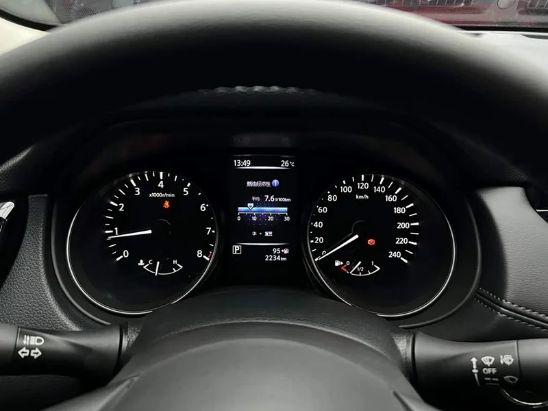 Nissan X-Trail — фото 18