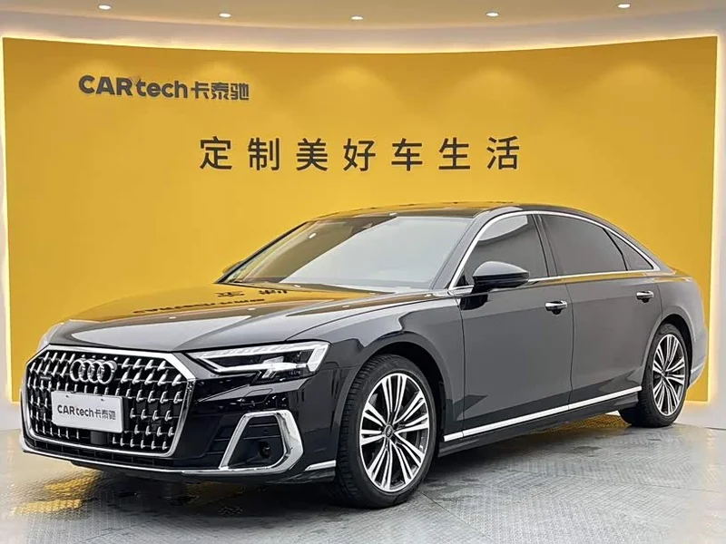 Audi A8 — фото 1