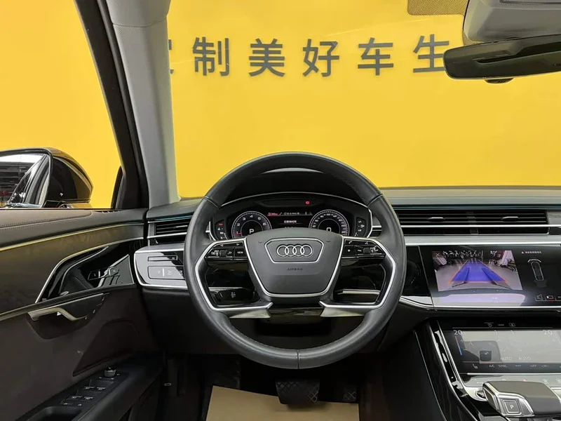 Audi A8 — фото 29