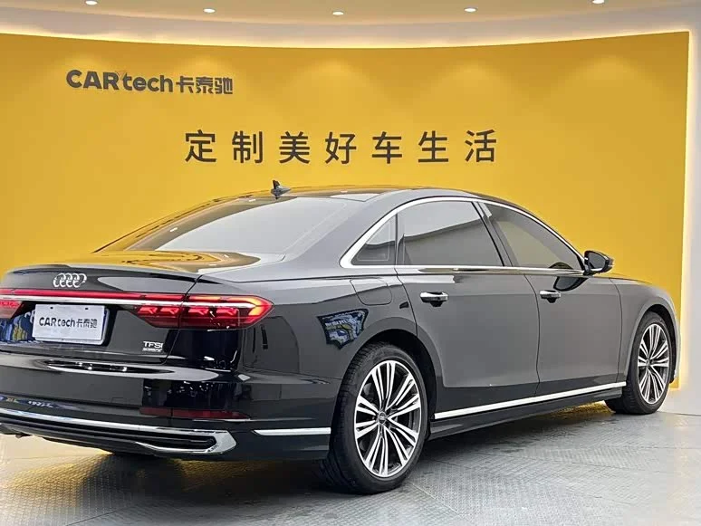 Audi A8 — фото 40