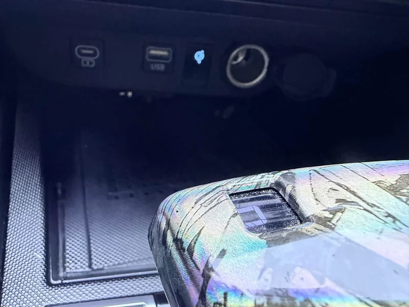 Hyundai Elantra — фото 18
