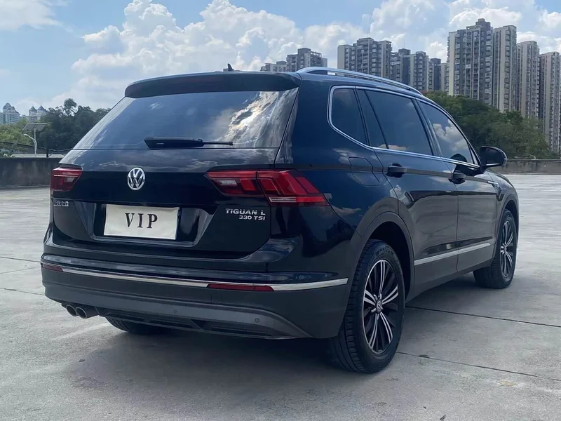 Volkswagen Tiguan L — фото 5