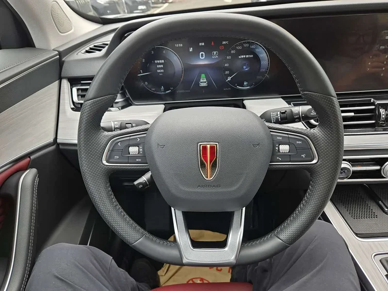 Hongqi HS5 — фото 19