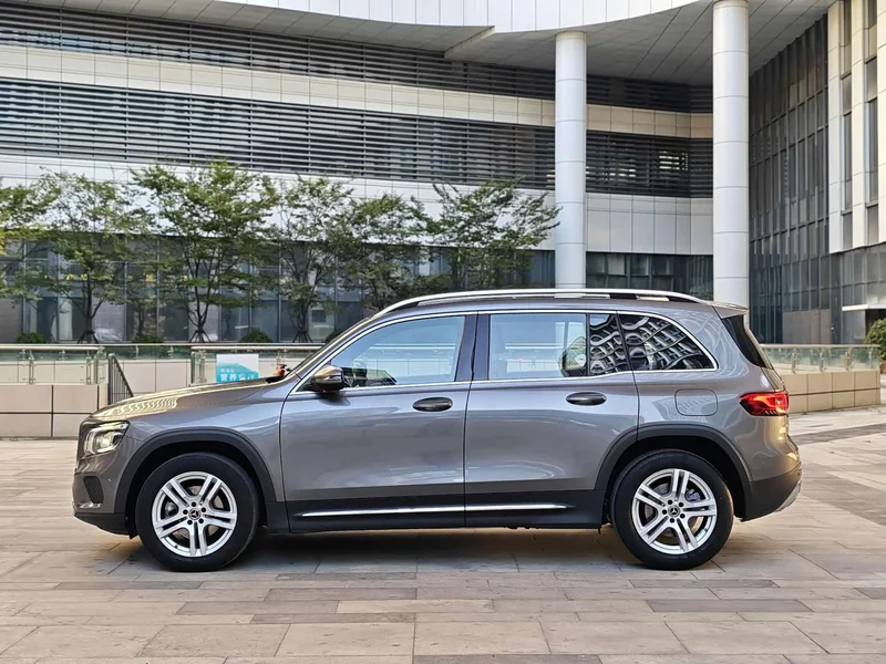 Mercedes-Benz GLB — фото 4