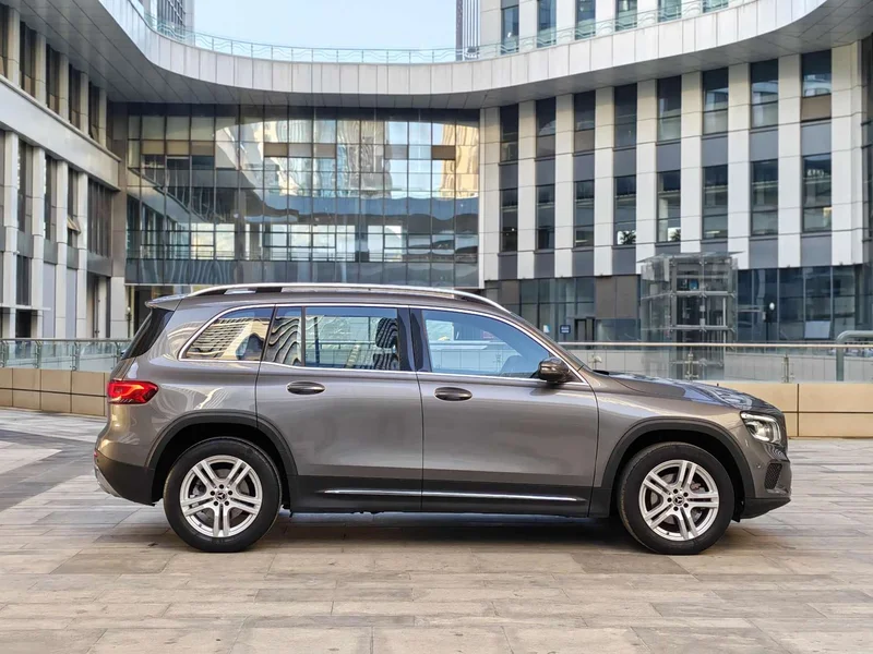 Mercedes-Benz GLB — фото 5