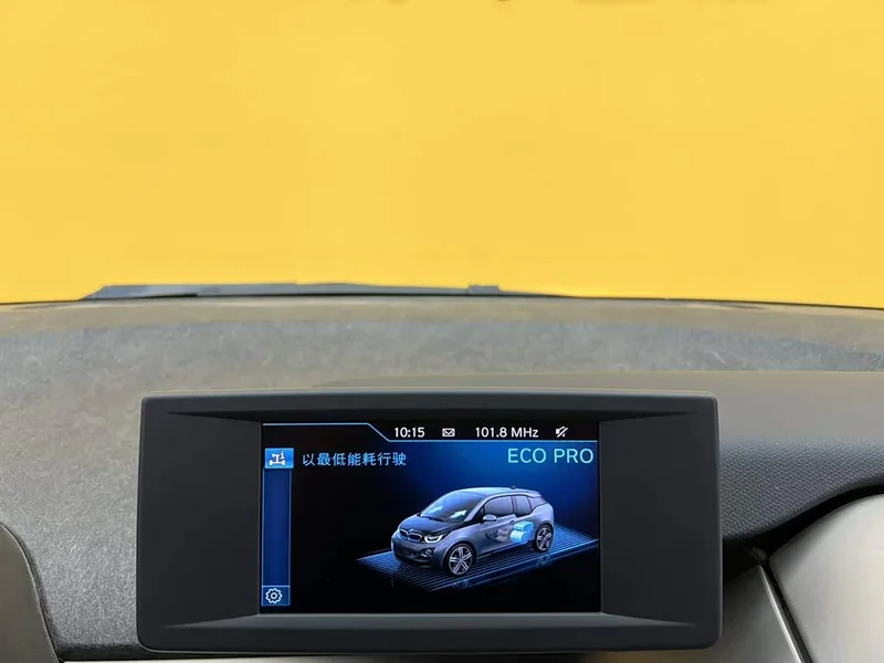 BMW i3 — фото 24