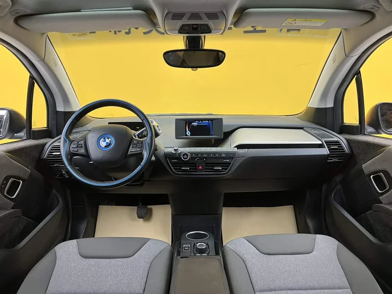 BMW i3 — фото 25