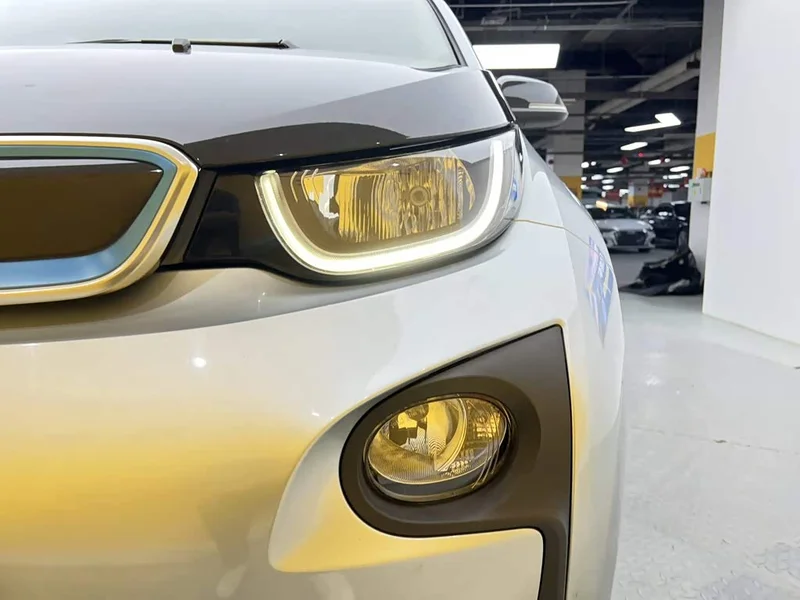 BMW i3 — фото 8