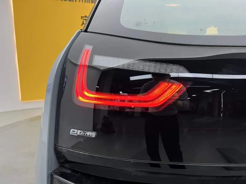 BMW i3 — фото 9