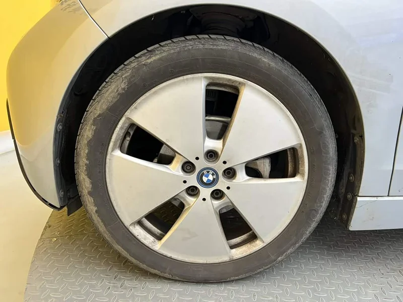 BMW i3 — фото 10