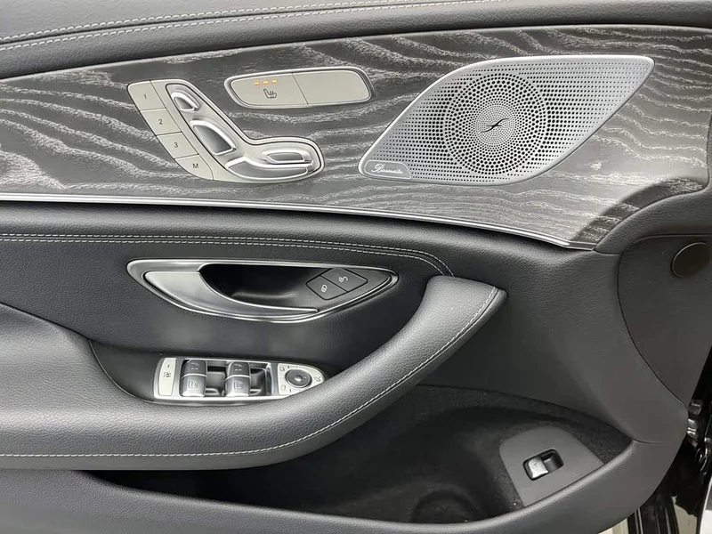Mercedes-Benz CLS — фото 17
