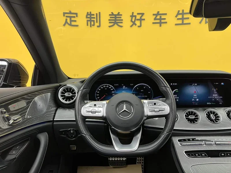 Mercedes-Benz CLS — фото 34