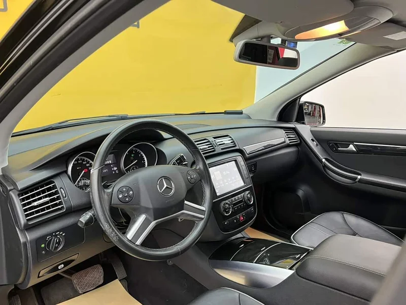 Mercedes-Benz R-Class — фото 39