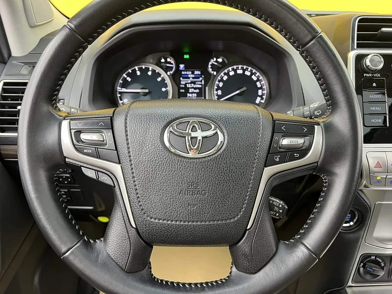 Toyota Prado — фото 13
