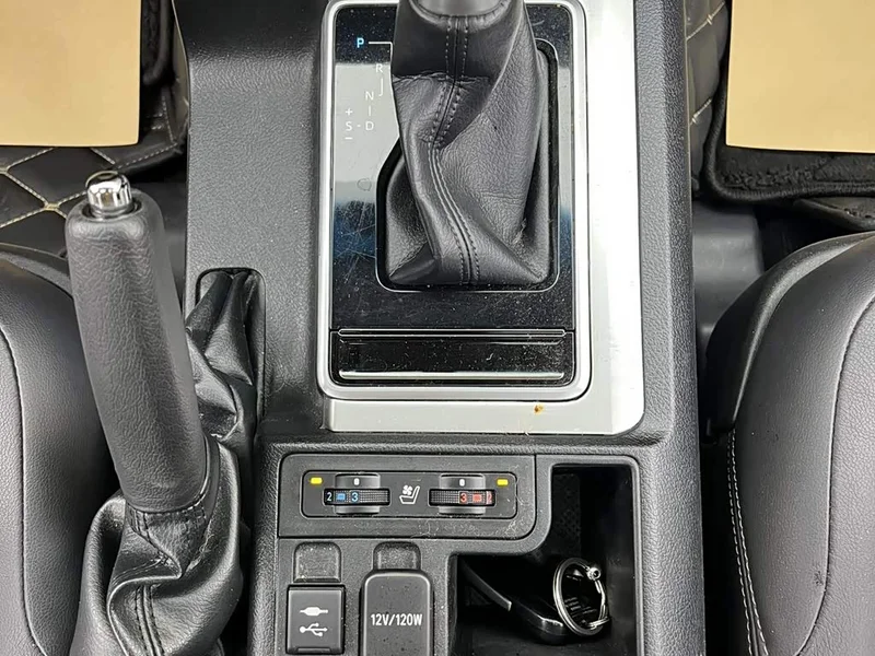 Toyota Prado — фото 19
