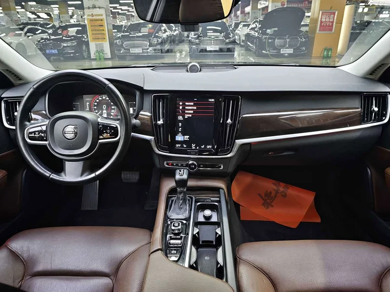 Volvo S90 — фото 13