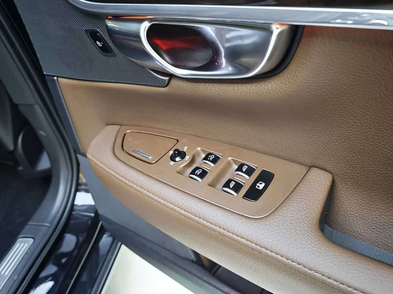 Volvo S90 — фото 16