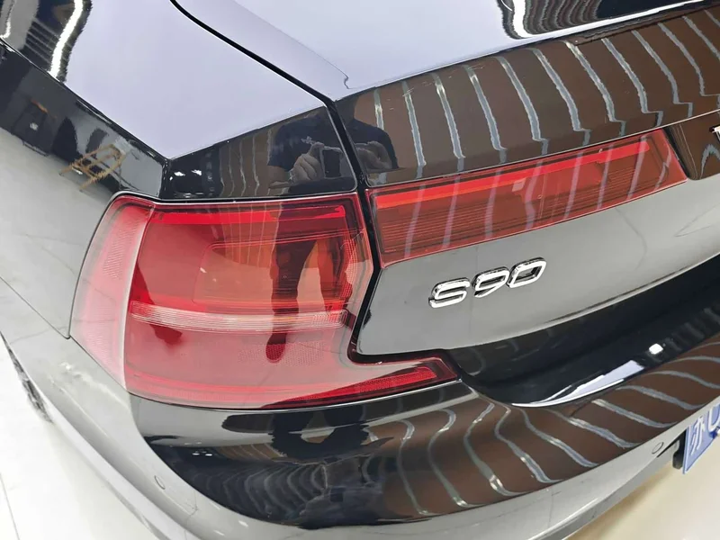 Volvo S90 — фото 18