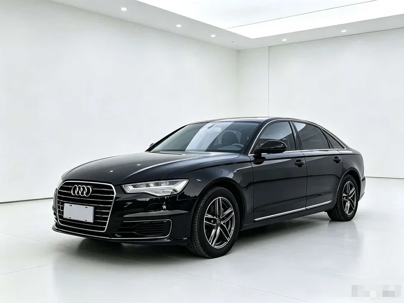 Audi A6L — фото 1