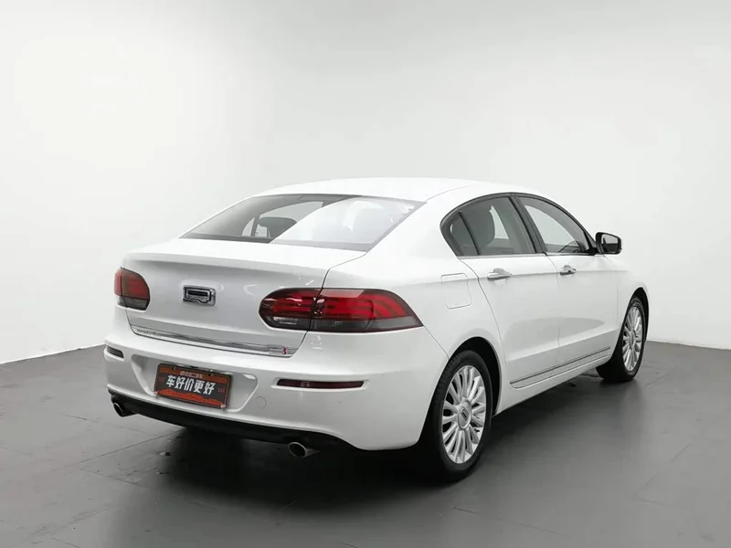 Qoros 3 — фото 2