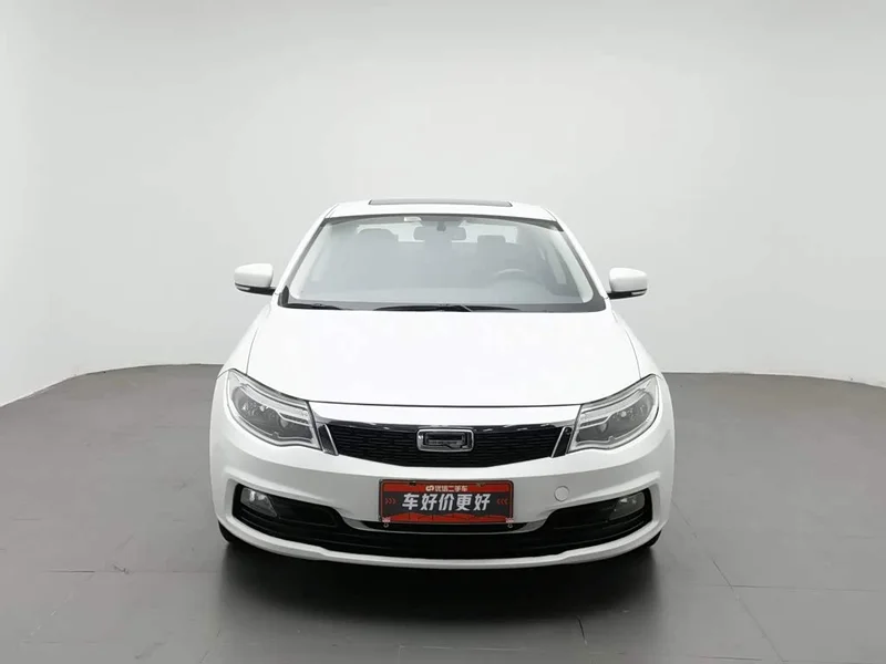 Qoros 3 — фото 3