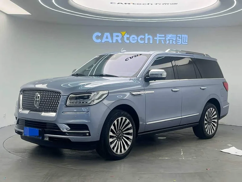 Lincoln Navigator