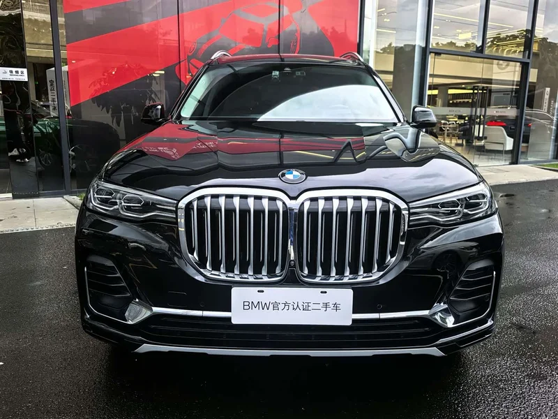 BMW X7 — фото 2