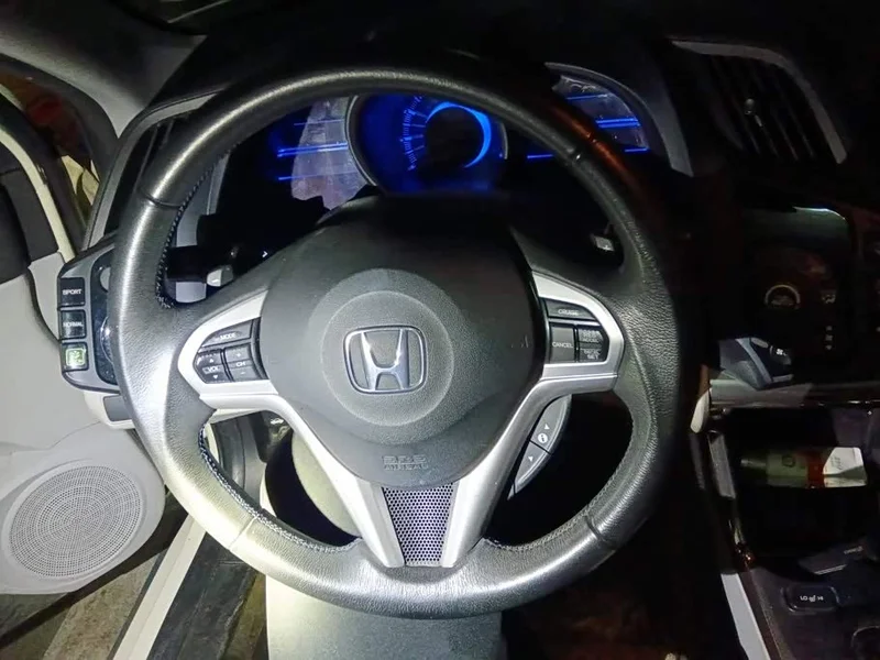 Honda CR-Z — фото 15