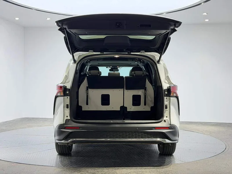 Skoda Roomster — фото 14