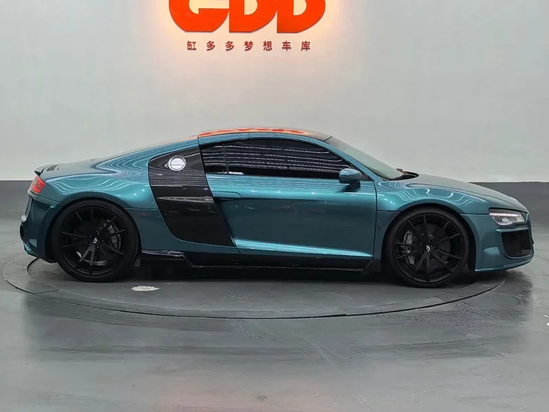 Audi R8 — фото 16