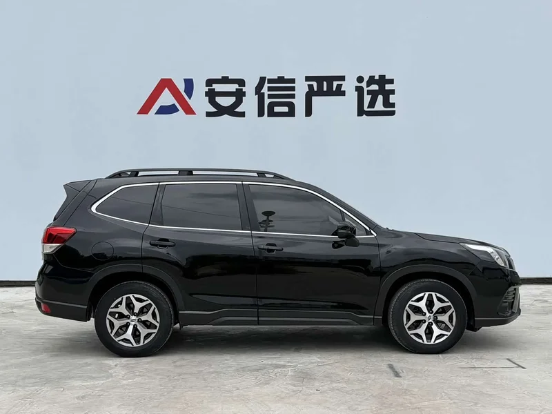 Subaru Forester — фото 7