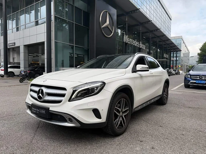 Mercedes-Benz GLA — фото 1