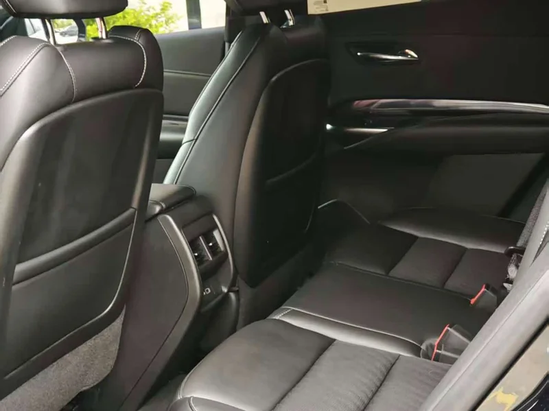 Cadillac XT4 — фото 8