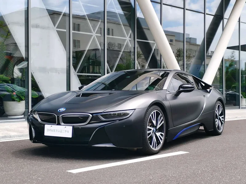 BMW i8 — фото 1