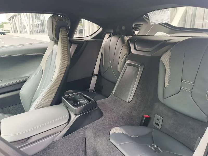 BMW i8 — фото 15