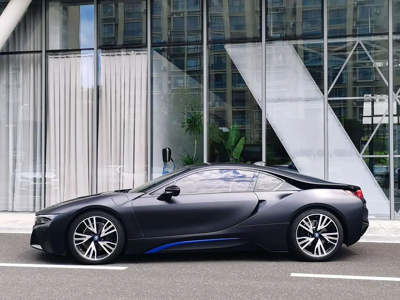 BMW i8 — фото 3