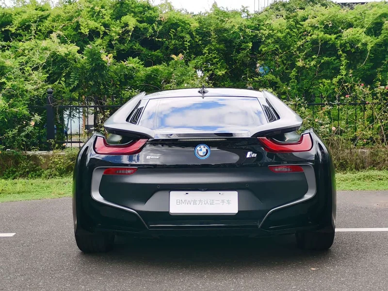 BMW i8 — фото 5