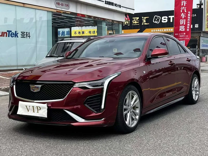 Cadillac CT4 — фото 1