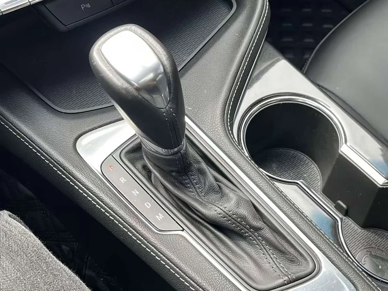 Cadillac CT4 — фото 18